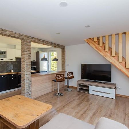 Apartamentai Pas Kaju Senamiestyje Salia Botanikos Parko Palanga Bagian luar foto