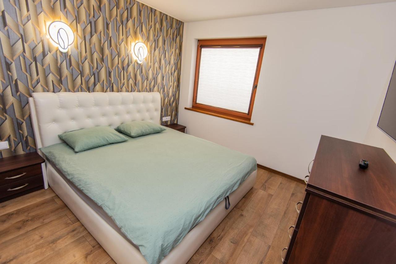 Apartamentai Pas Kaju Senamiestyje Salia Botanikos Parko Palanga Bagian luar foto