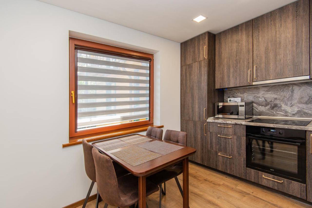 Apartamentai Pas Kaju Senamiestyje Salia Botanikos Parko Palanga Bagian luar foto
