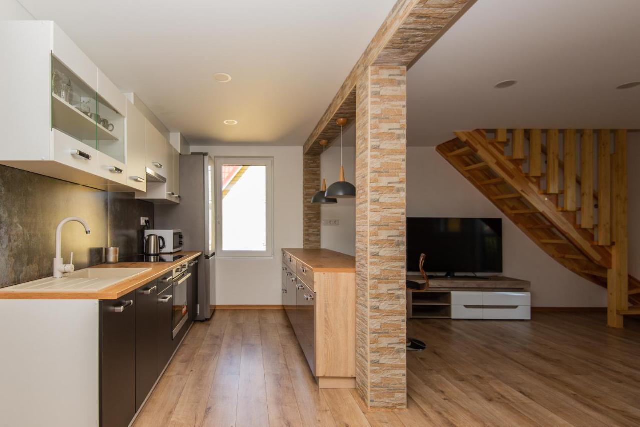 Apartamentai Pas Kaju Senamiestyje Salia Botanikos Parko Palanga Bagian luar foto