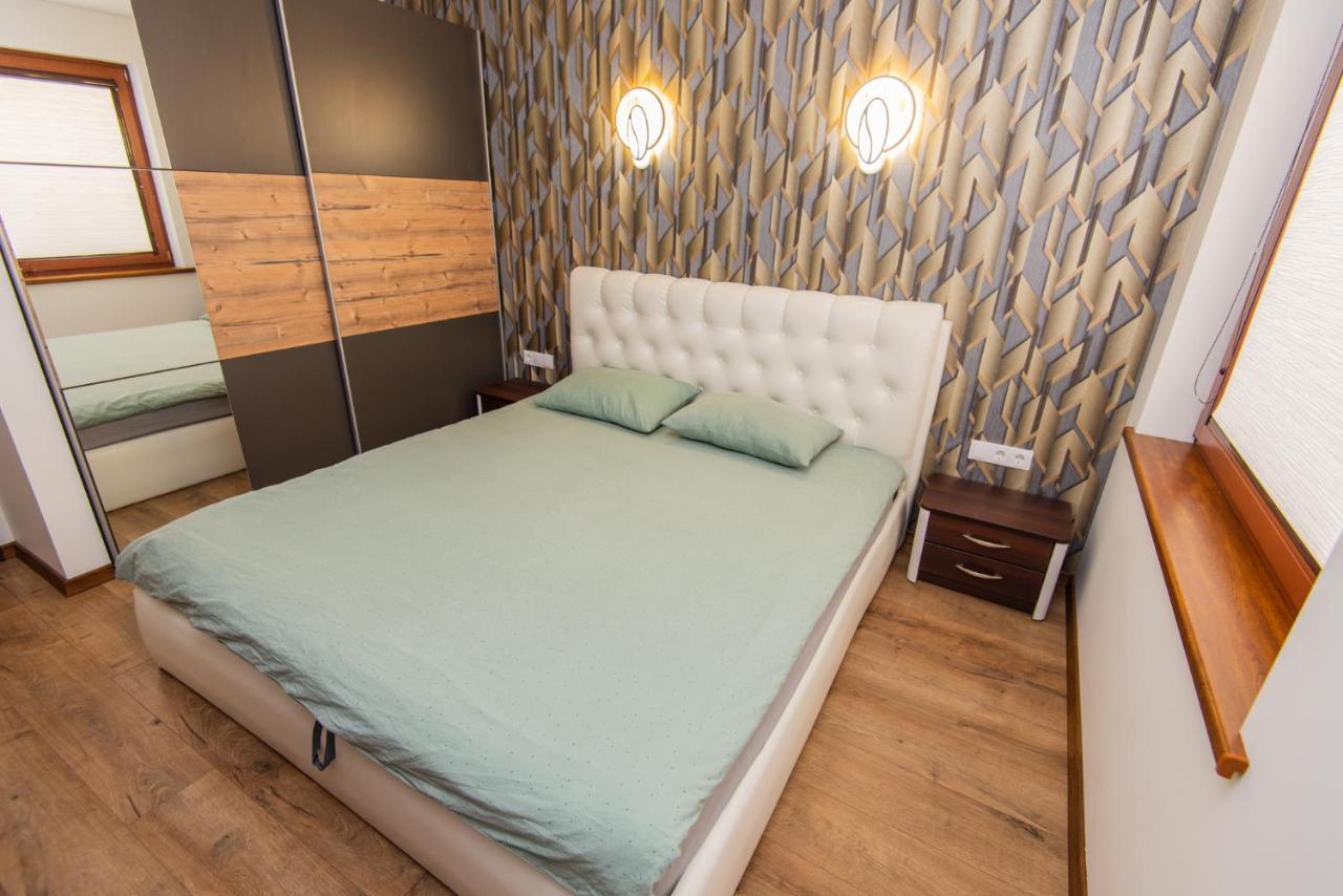 Apartamentai Pas Kaju Senamiestyje Salia Botanikos Parko Palanga Bagian luar foto